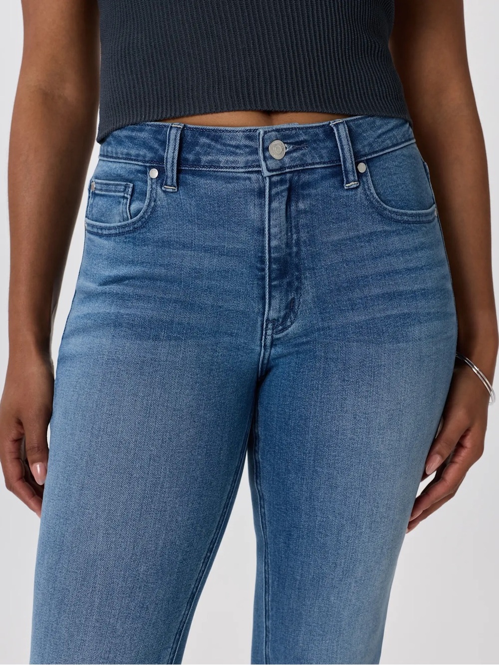 Quince Luna Stretch Flare Jeans in Seaside Blue - Picture 3 of 11